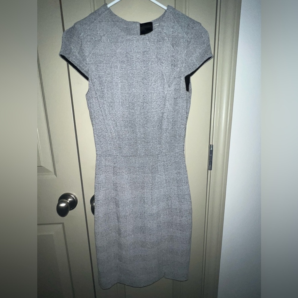 Short Sleeve Midi Dress